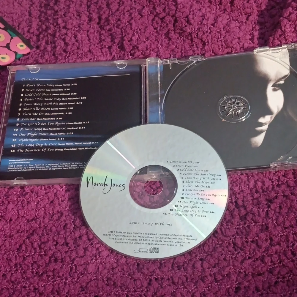 Norah Jones CD 14 tracks 🎶 🎵 - Picture 2 of 4